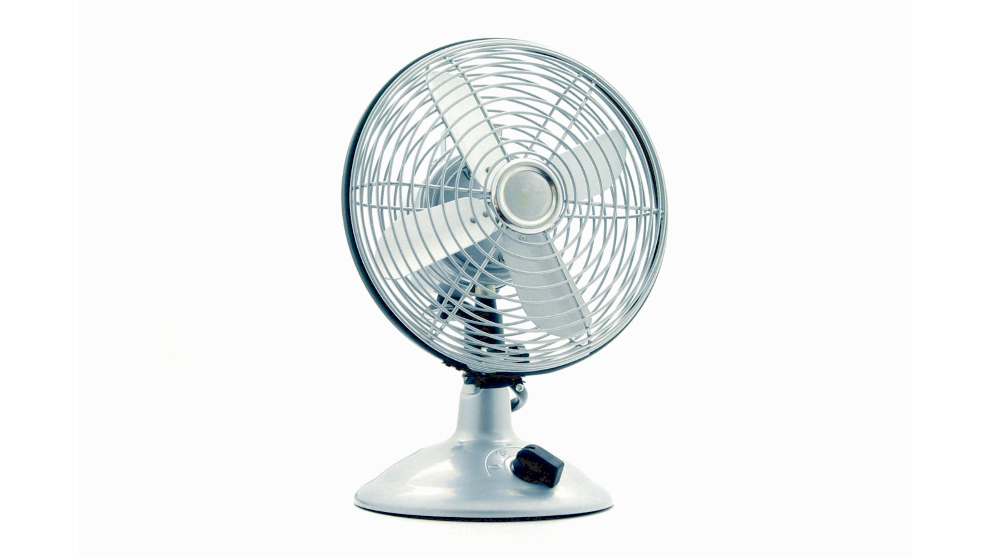 一台待验货的电风扇