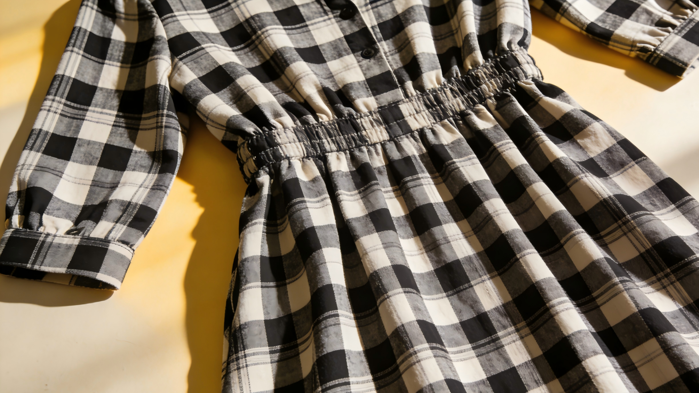 一件待验货的格子裙要求格子对位